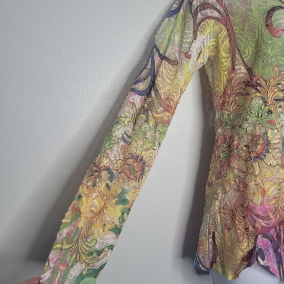 Bright pink green yellow semi sheer lace like abstract art to wear top size med - Picture 3 of 7